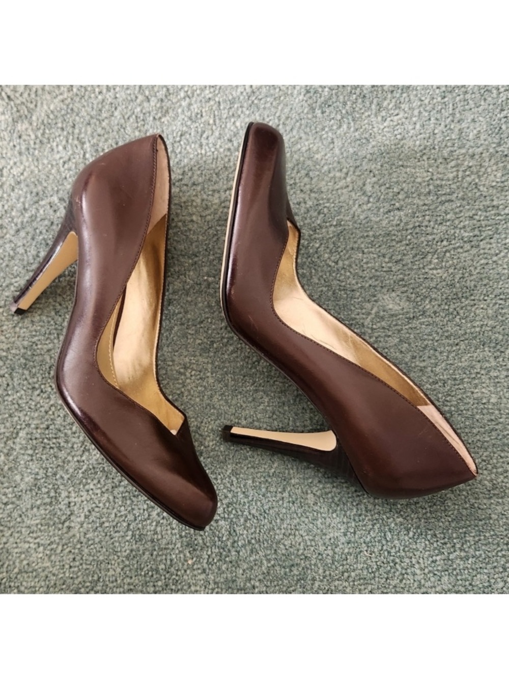 Classic Brown Leather Women's Pumps